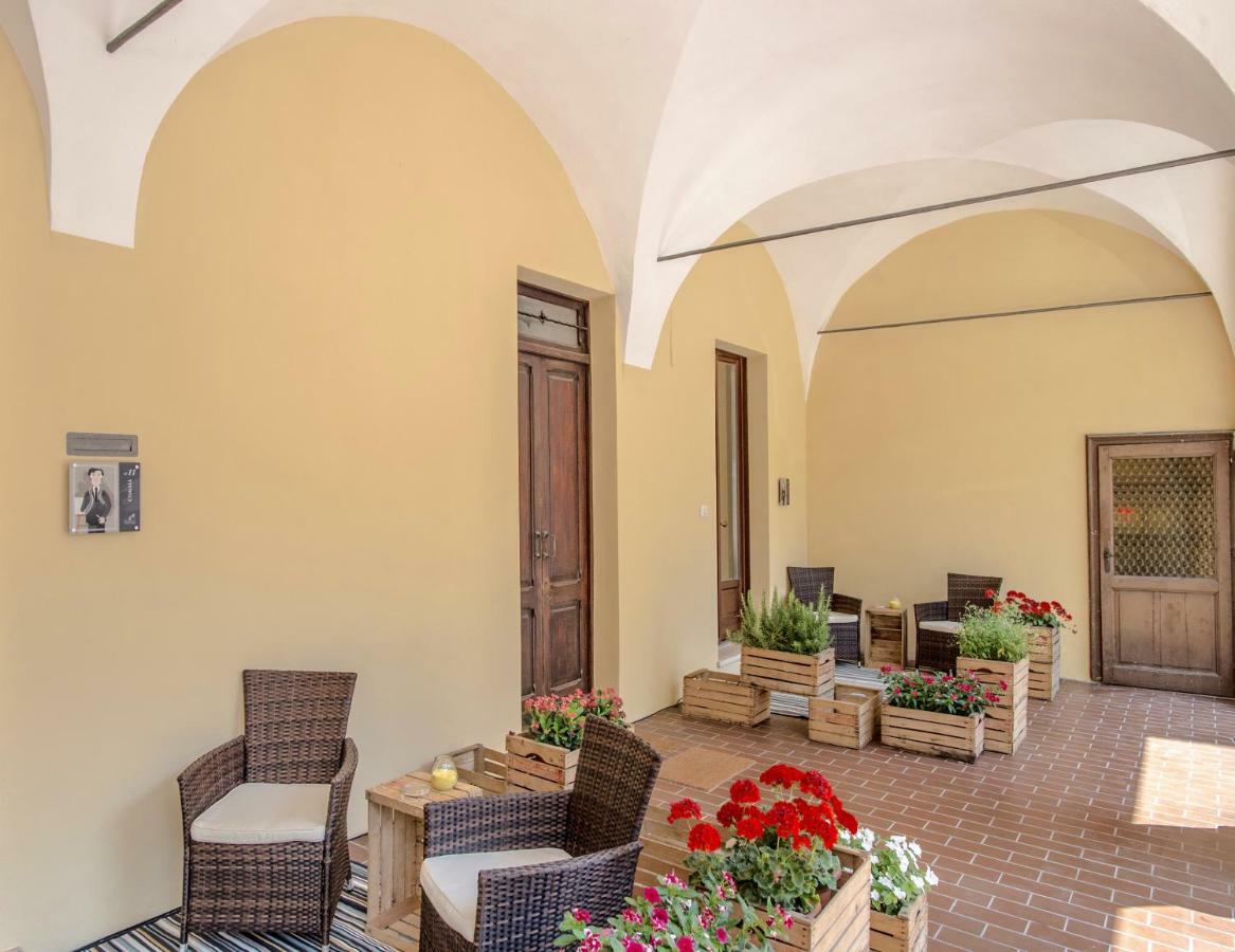 La Canonica - Charming Self-Catering Apartments In نيتسا مونفيراتو المظهر الخارجي الصورة