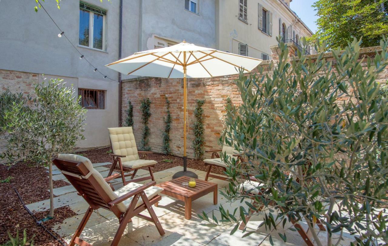 La Canonica - Charming Self-Catering Apartments In نيتسا مونفيراتو المظهر الخارجي الصورة